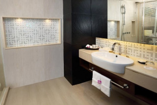 LeMeridien Phuket_10_DLX pool_5