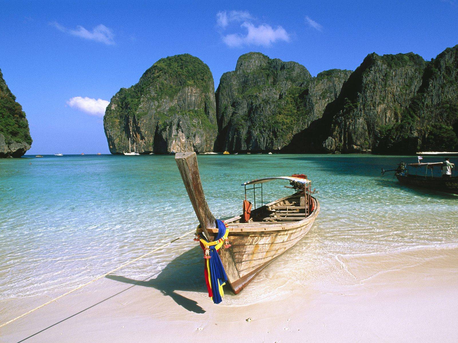 May bay, Phi Phi - svatební cesta Thajsko